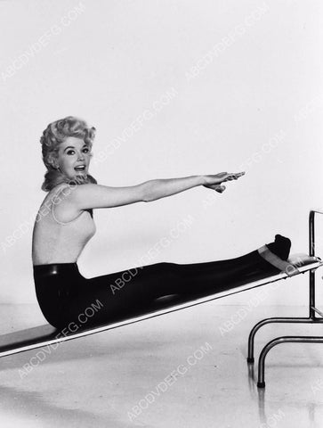 Donna Douglas in leotards getting ready for workout 8b20-0189