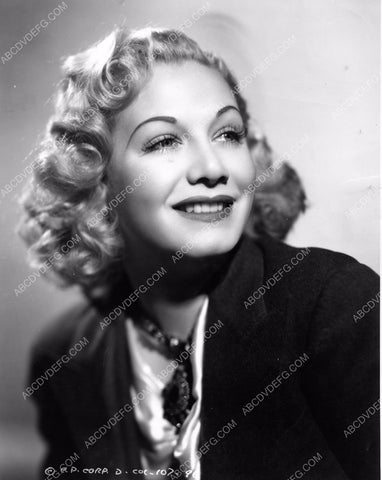 Gloria Dickson portrait 8b20-0256