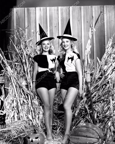 sexy Halloween pinup witches Barbara Bates Penny Edwards 8b20-0268