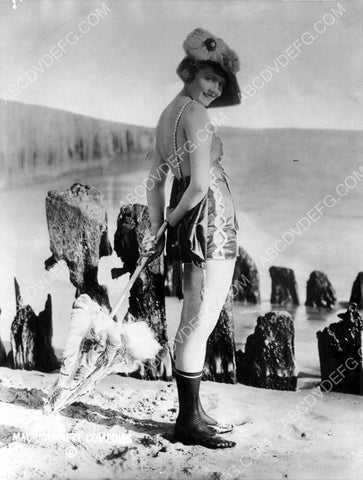 Mack Sennett Bathing Beauty Harriet Hammond swimwear & parasol 8b20-0269