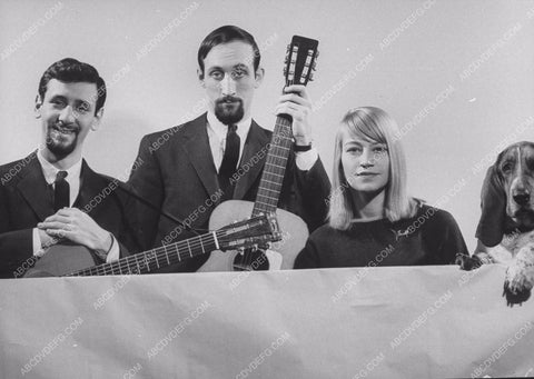 Peter Paul & Mary Travers portrait 8b20-0467