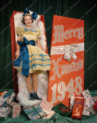 super cool Merry Christmas 1948 pic life size doll present 8b20-0646