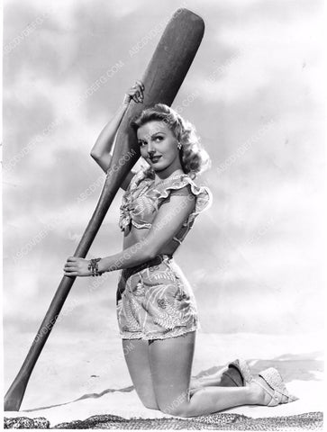 cool pinup cheesecake pose with giant boat oar 8b20-0654