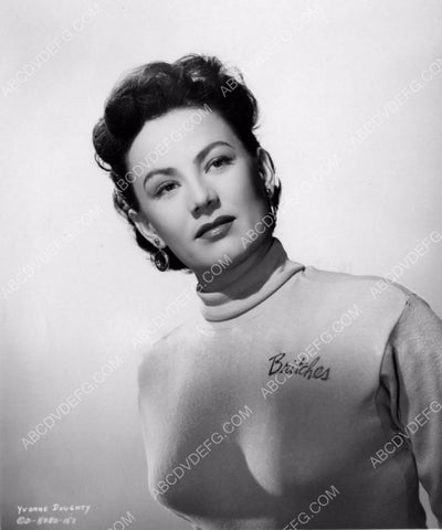 Yvonne Doughty in her Britches sweater portrait 8b20-0667