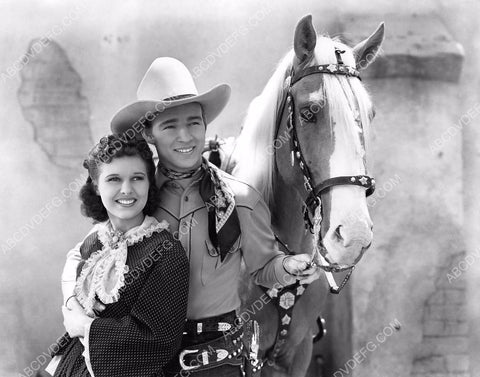 Dale Evans Roy Rogers and Trigger portrait 8b20-0683