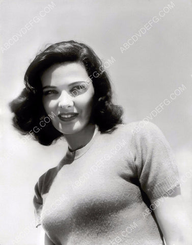 beautiful sweater girl Gene Tierney film The Thunder Birds 8b20-0720