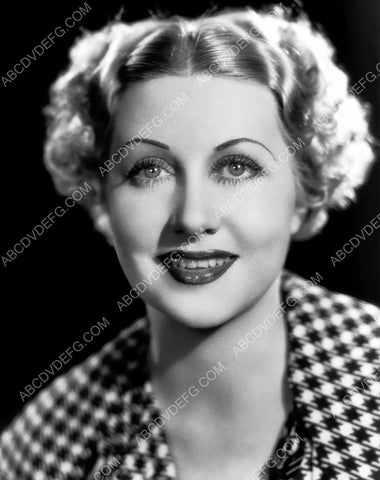 Genevieve Tobin portrait 8b20-0725