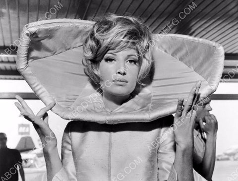 Monica Vitti extravagant fashion film Modesty Blaise 8b20-0775