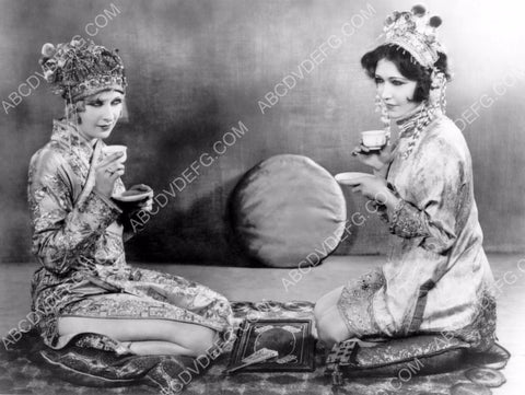 Gwen Lee Dorothy Sebastian enjoy a cup of tea 8b20-0903