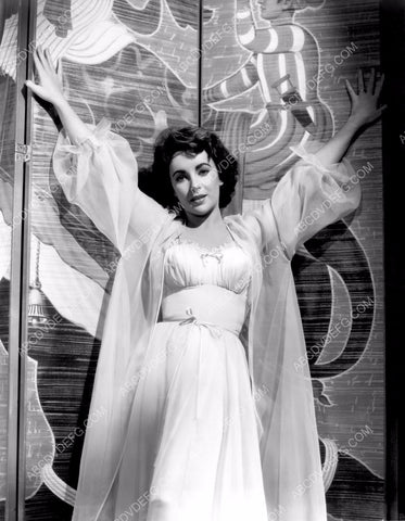 absolutely beautiful portrait Elizabeth Taylor film Elephant Walk 8b20-0952