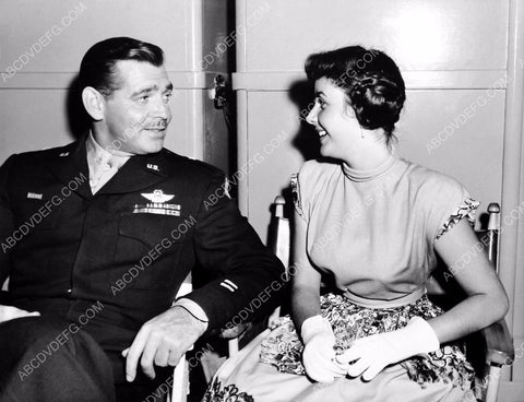 Clark Gable Elizabeth Taylor exchange gossip behind the scenes 8b20-0995