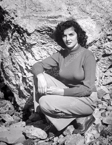 beautiful sweater girl Jane Russell on the rocks 8b20-10056