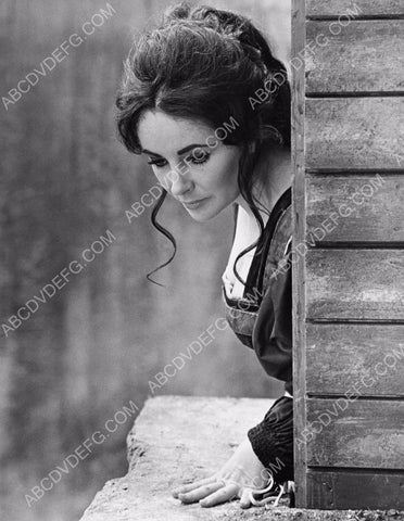 Elizabeth Taylor from unknown production 8b20-1007