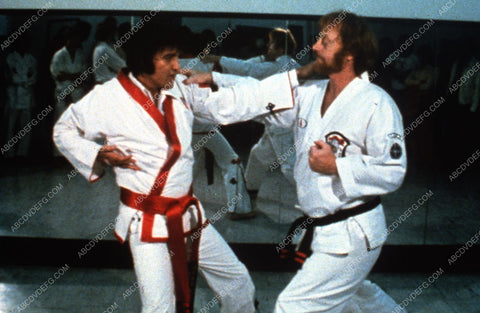 candid Elvis Presley practicing in the Karate Dojo 8b20-10161