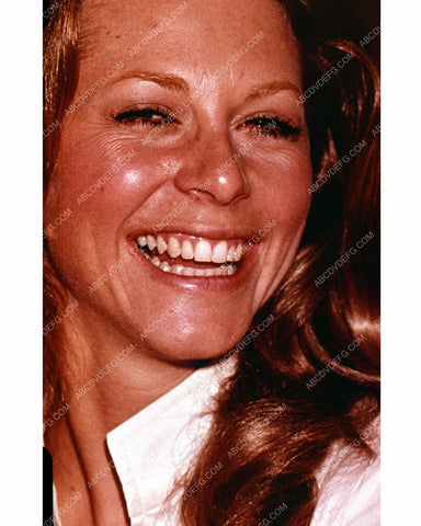 Lindsay Wagner out somewhere maybe 8b20-10241