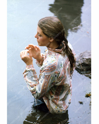Lindsay Wagner all wet in the lake TV The Bionic Woman 8b20-10277