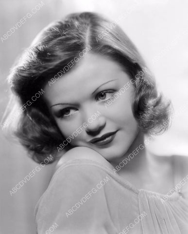 gorgeous Simone Simon portrait 8b20-10434