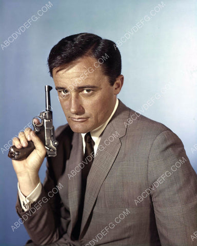 Robert Vaughn portrait TV The Man from U.N.C.L.E. 8b20-10657