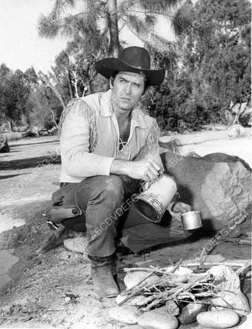 Clint Walker makes morning coffee TV Cheyenne 8b20-10679