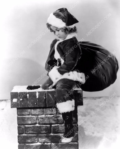 Santa'a little helper Shirley Temple ready to go down the chimney 8b20-1093