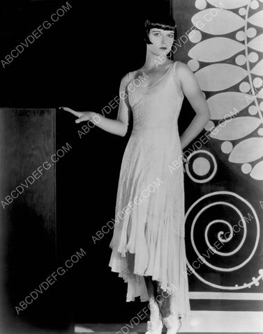 gorgeous Louise Brooks portrait 8b20-11080