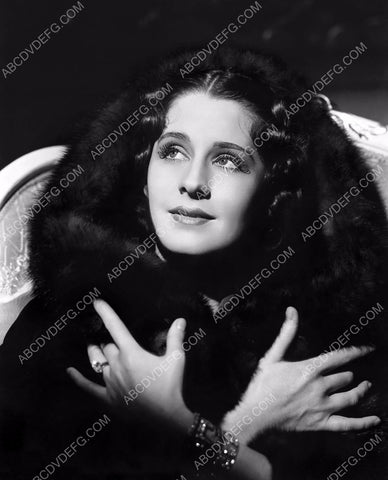 Norma Shearer in fur 8b20-11345