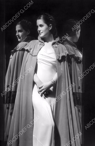 Norma Shearer full length fashion portrait 8b20-11352