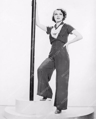 Ann Sheridan in polka dot fashion 8b20-11408