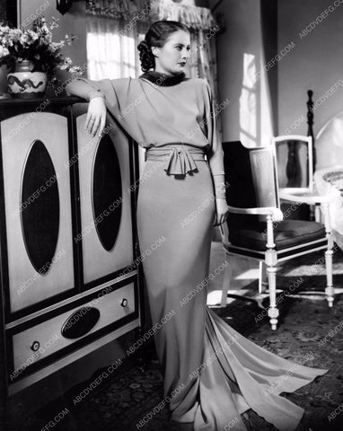 gorgeous Barbara Stanwyck fashion portrait 8b20-11759