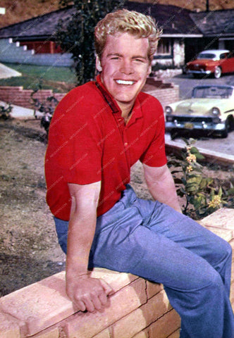 Doug McClure outdoors portrait 8b20-11883