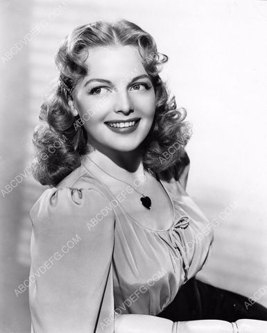 beautiful Elyse knox portrait 8b20-11955