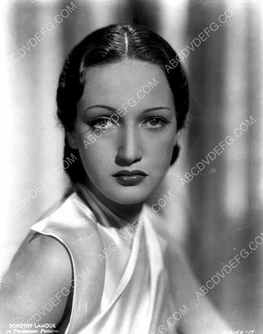 Dorothy Lamour portrait 8b20-12262