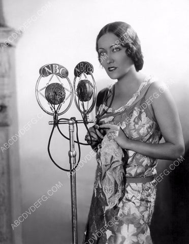 Gloria Swanson does NBC radio broadcast 8b20-12390