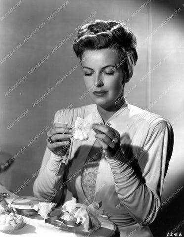 beautiful Frances Gifford packaging some gifts 8b20-12602