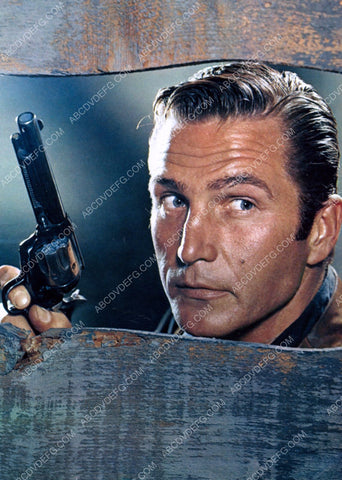 Eric Fleming and his six shooter TV Rawhide 8b20-12721