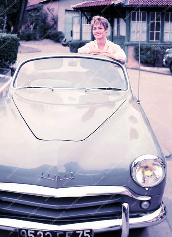 Brigitte Bardot in her cool new compact car 8b20-12816