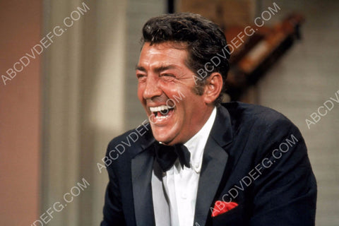 Dean Martin hosting his TV show 8b20-12847