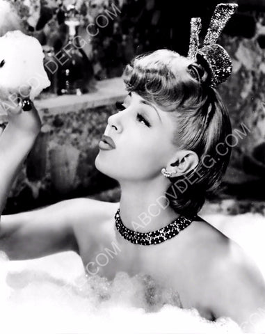Lana Turner takes a bubble bath 8b20-1289