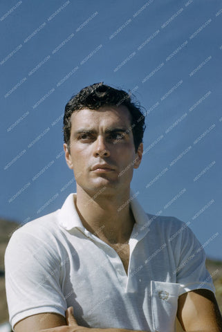 handsome Gardner McKay outdoors 8b20-12911
