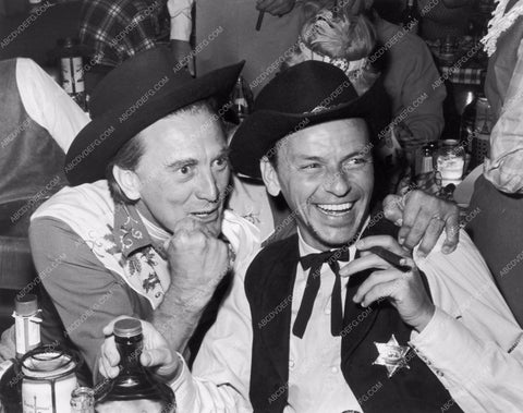 Kirk Douglas Frank Sinatra in the studio commissary 8b20-12932