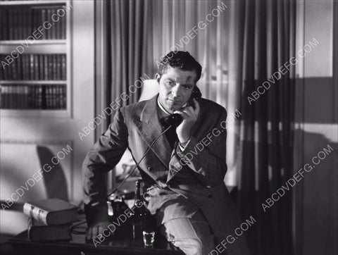 Dana Andrews on the telephone film Daisy Kenyon 8b20-13256