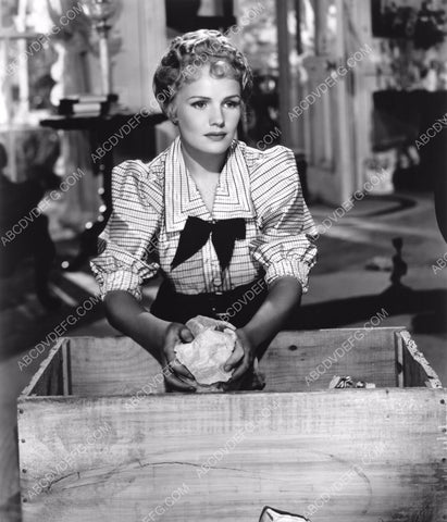 Frances Farmer and a cabbage I think 8b20-13662