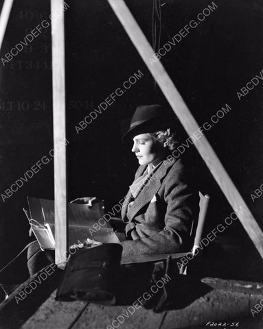 Frances Farmer reading script behind the scenes 8b20-13672