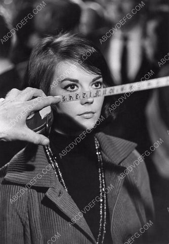 Natalie Wood candid Love with the Proper Stranger 8b20-1375