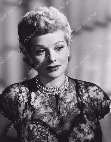 Lucille Ball in lace top 8b20-14101