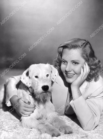 lovely Jean Arthur poses with her dog 8b20-14141
