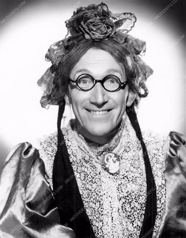 Arthur Askey in drag film Charley's Aunt 8b20-14146