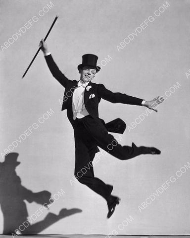 Fred Astaire dance sequence 8b20-14188