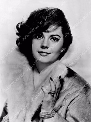Natalie Wood portrait 8b20-1429