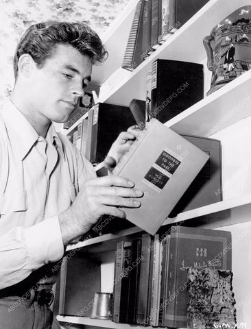 cool candid Guy Madison at home 8b20-14425